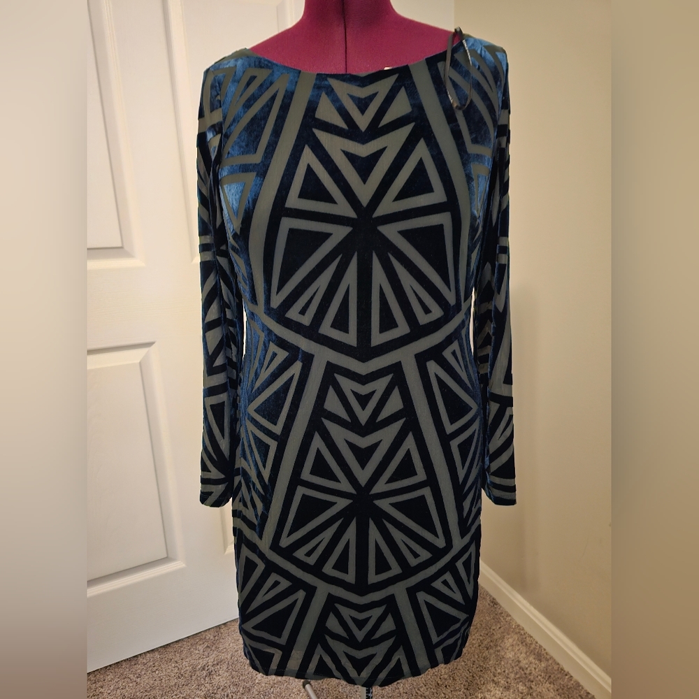 Green velvet Vince Camuto dress size 12